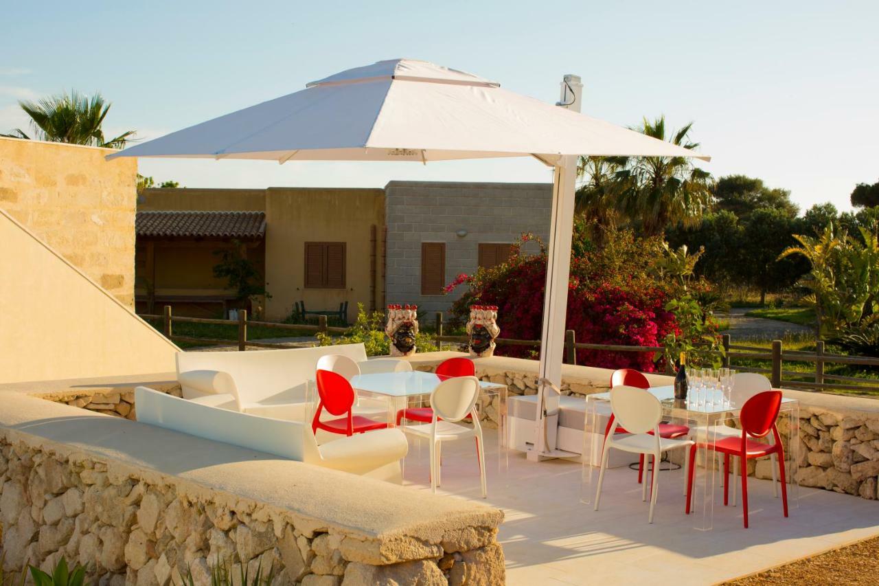 Le Suites Del Carrubo Favignana Eksteriør billede